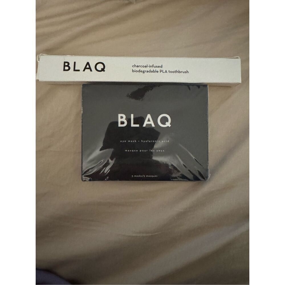 5 Pack Hydrogel Eye Masks/Charcoal-Infused Biodegradable Toothbrush